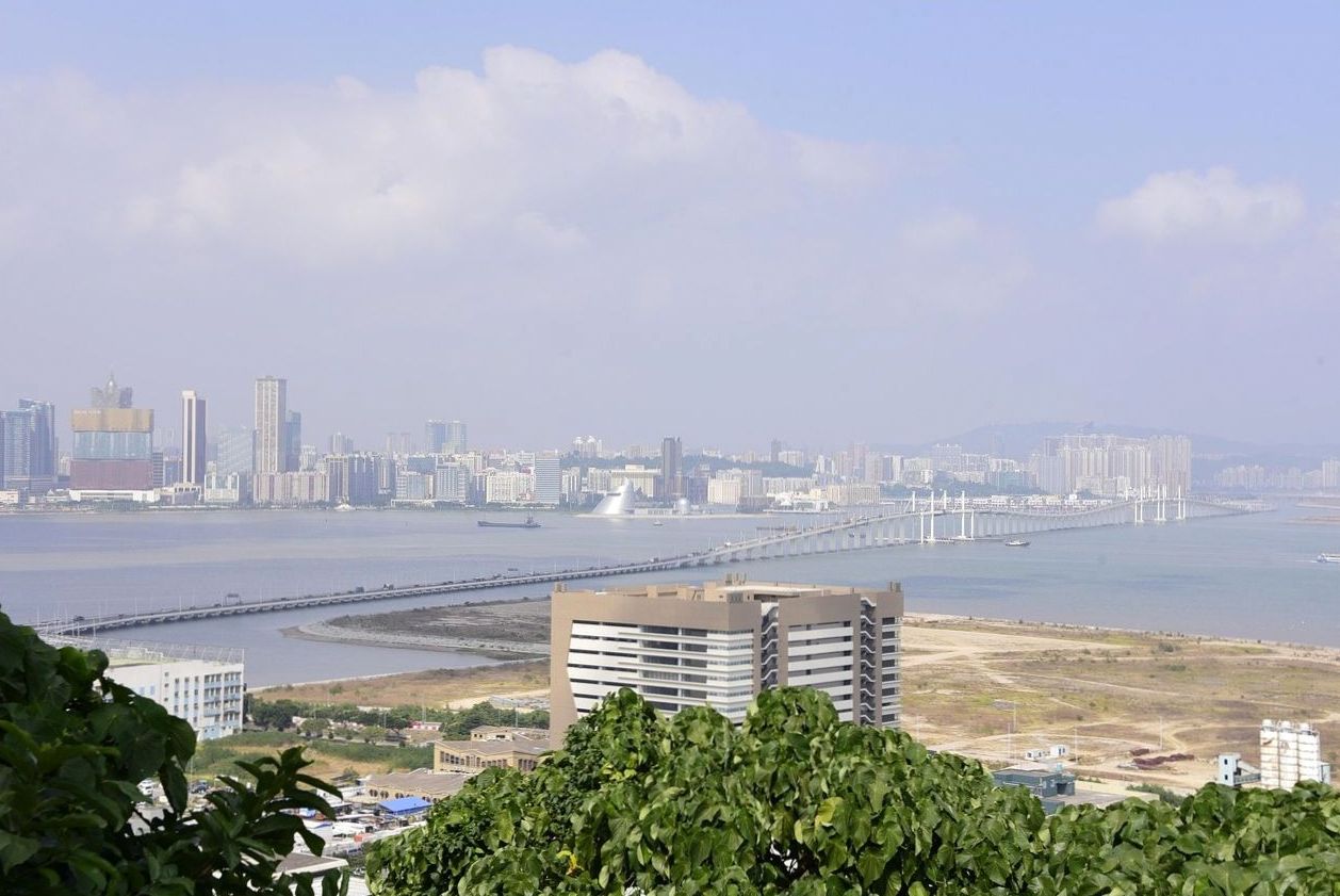 Bay and skyline surrounding Palawan Bay Resort